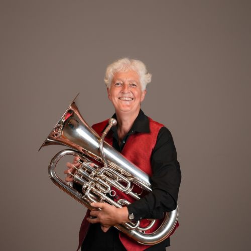 Person-06_mit-Instrument_DSC00851