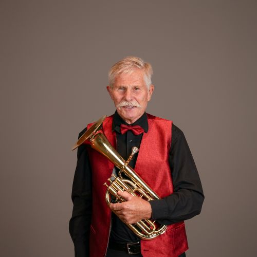 Person-13_mit-Instrument_DSC00813